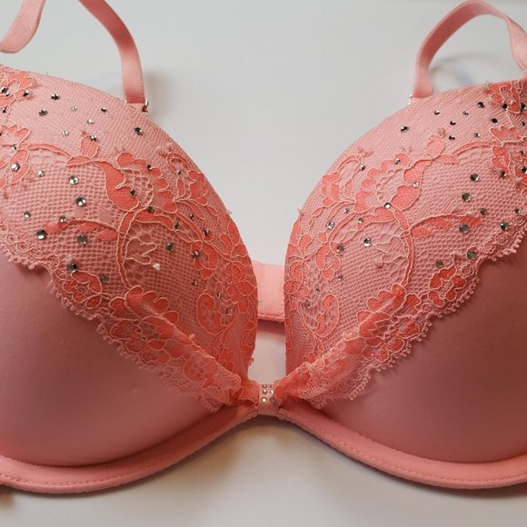 Victoria's Secret with Swarovski Crystal padded demi 32D - Picture 2 of 4
